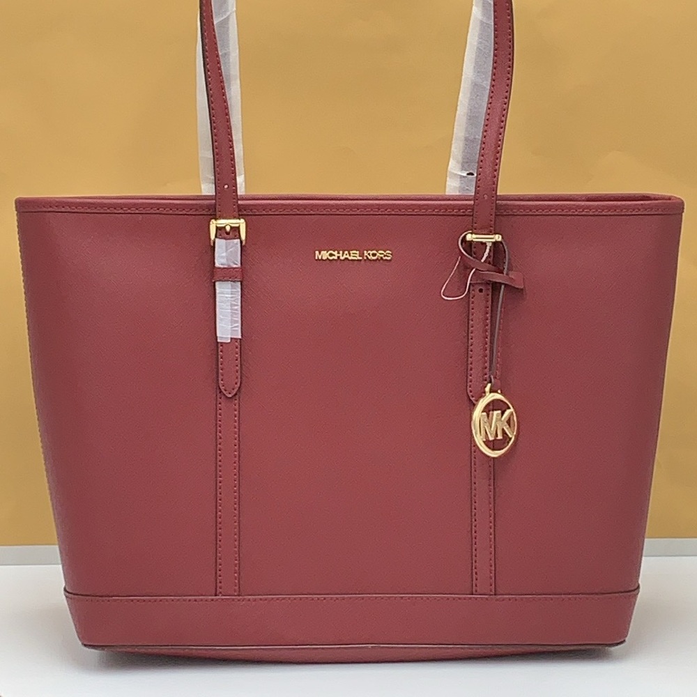 MICHAEL KORS
Jet Set Travel Large Saffiano Leather Tote Shoulder
DARK CHERRY
NWT - Picture 15 of 15